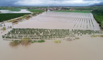 Yoğun yağışlar Ceyhan Nehri’ni taşırdı