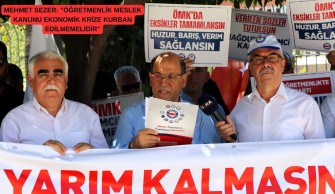 EĞİTİM-BİR-SEN 81 İLDE ÖĞRETMENLİK MESLEK KANUNU İÇİN BASIN AÇIKLAMASI YAPTI
