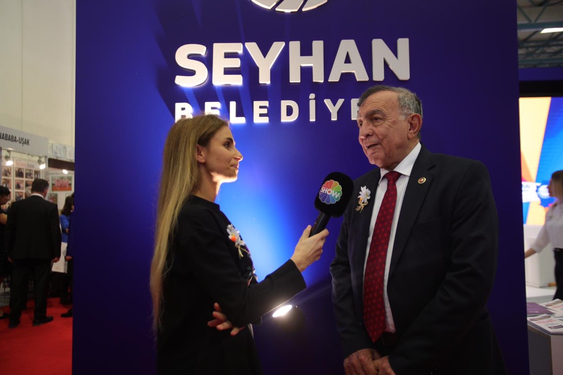 Başkan Akay, Seyhan’ı tanıttı.