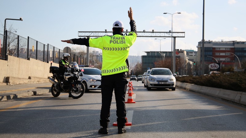 Yılbaşından sonra trafik cezalarına dev zam geliyor